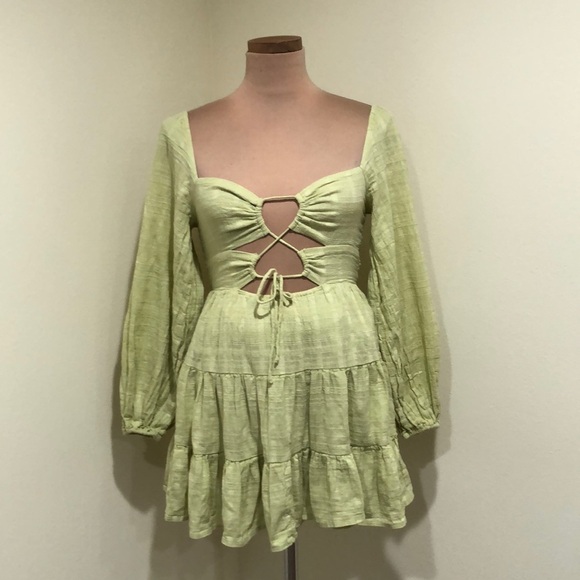 Princess Polly Campbell Cutout Corset Dress Size US 2 Pastel Green Puff Sleeve - Picture 2 of 9
